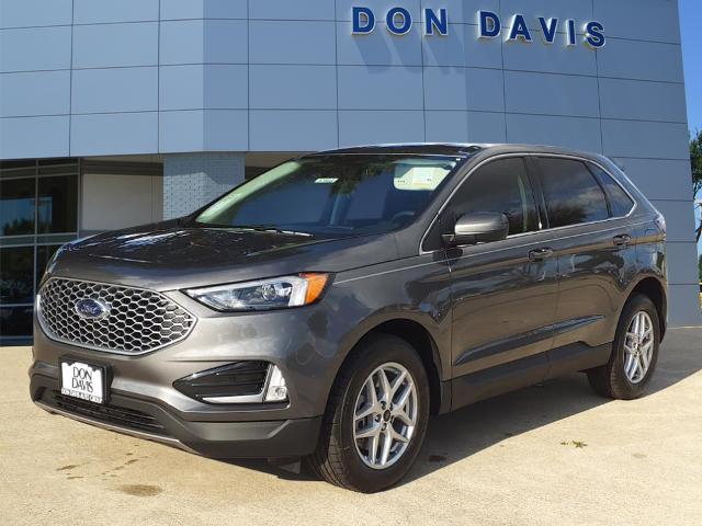 new 2024 Ford Edge car, priced at $36,900