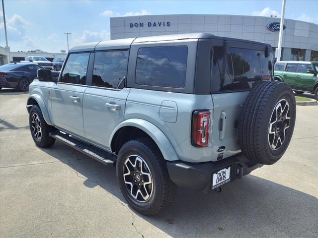 new 2024 Ford Bronco car, priced at $50,601