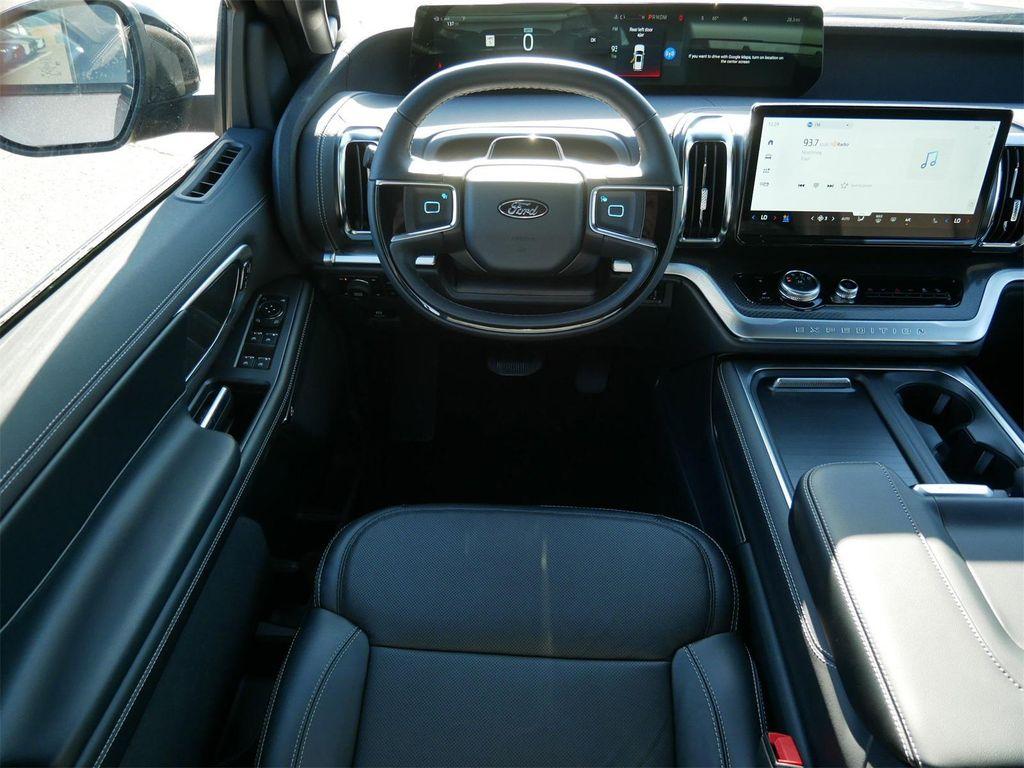 new 2025 Ford Expedition Max car, priced at $87,069