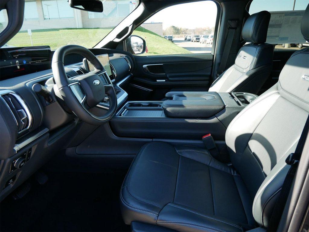 new 2025 Ford Expedition Max car, priced at $87,069