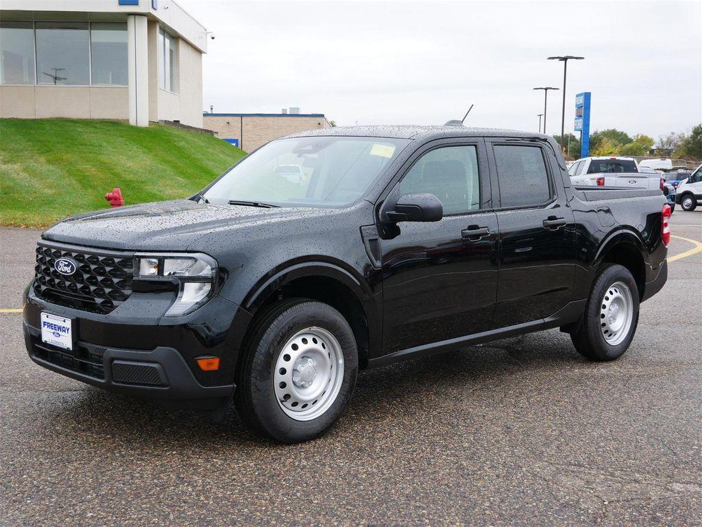 new 2025 Ford Maverick car, priced at $33,363