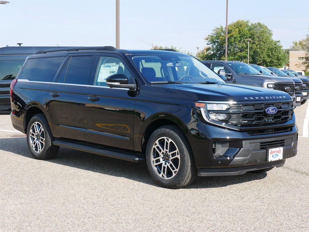 new 2025 Ford Expedition Max car, priced at $73,759