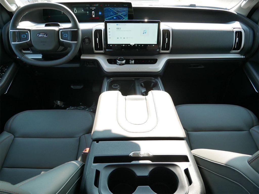 new 2025 Ford Expedition Max car, priced at $73,759