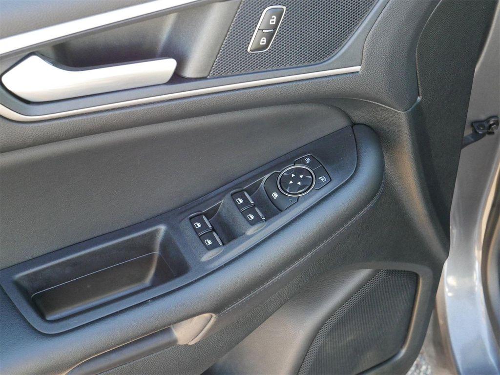 used 2022 Ford Edge car, priced at $21,321
