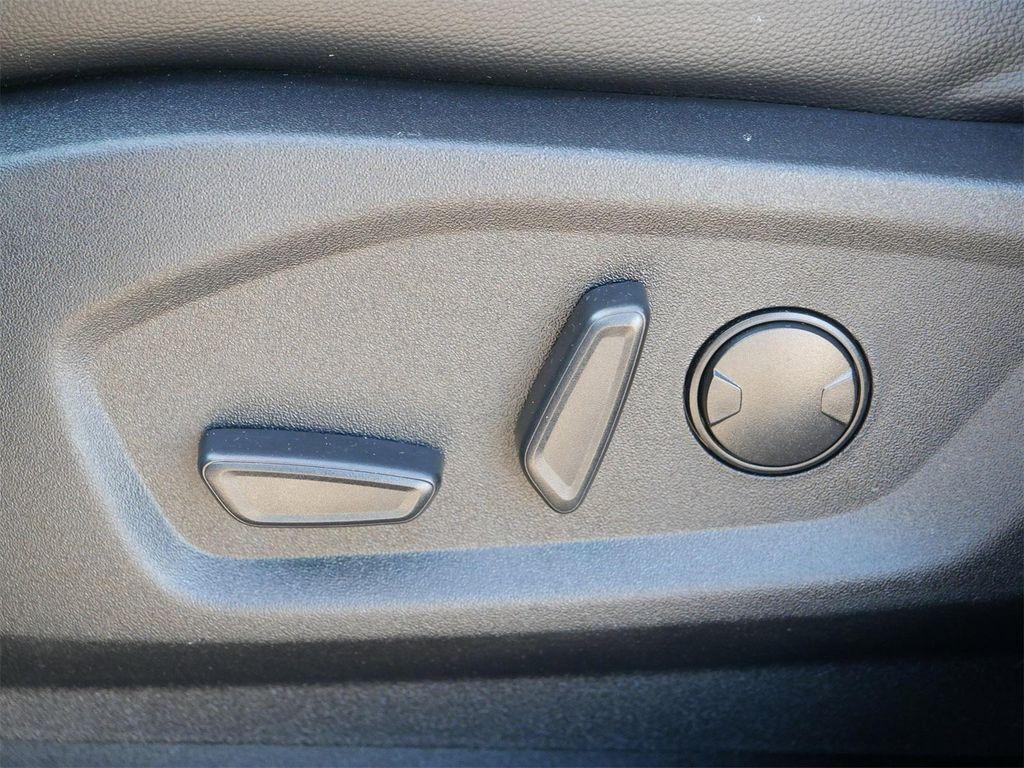 used 2022 Ford Edge car, priced at $21,321