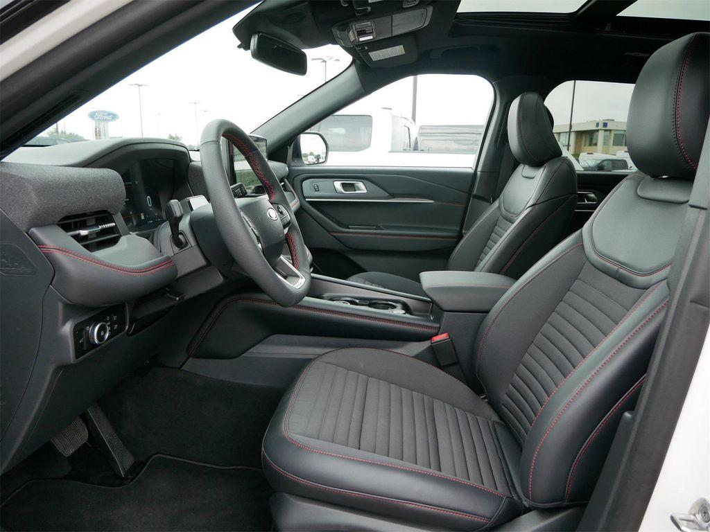 new 2025 Ford Explorer car, priced at $50,785