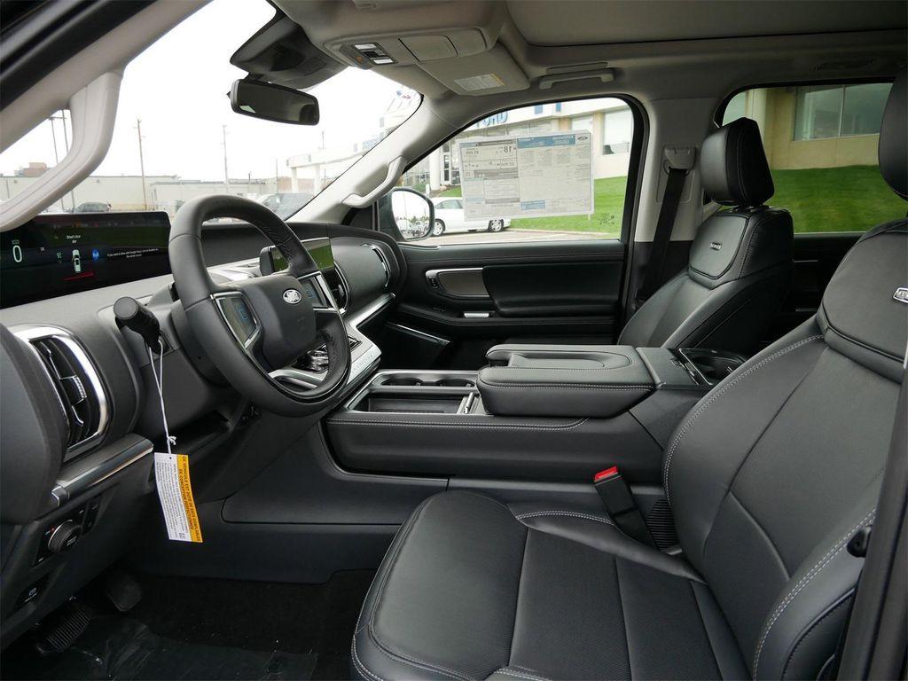 new 2025 Ford Expedition car, priced at $80,604