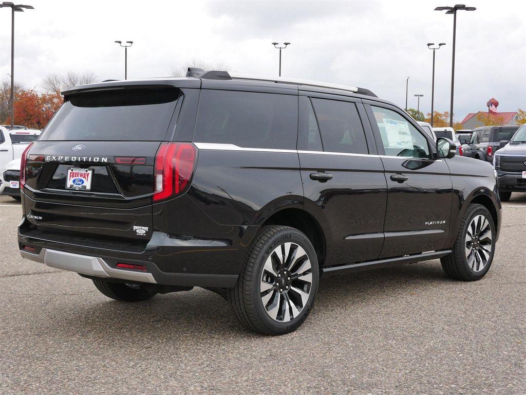 new 2025 Ford Expedition car, priced at $80,604
