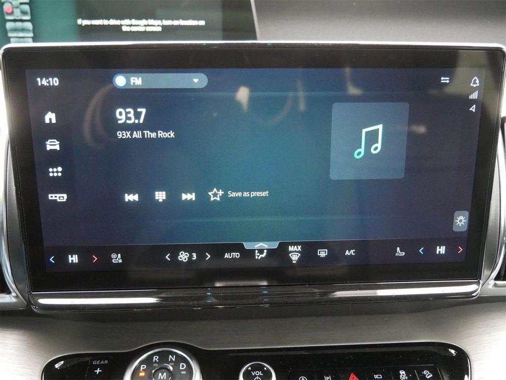 new 2025 Ford Expedition car, priced at $80,604