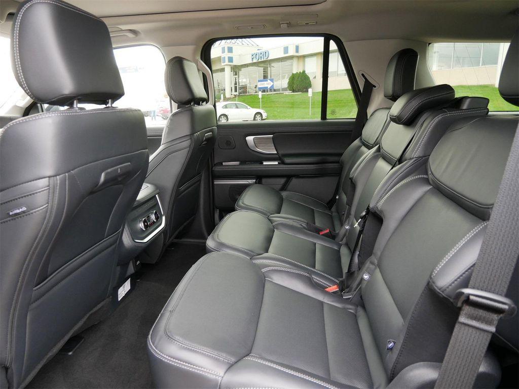 new 2025 Ford Expedition car, priced at $80,604