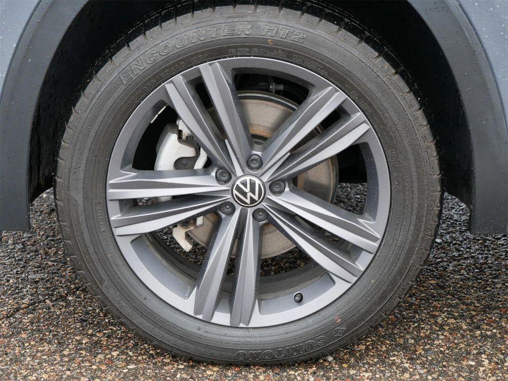 used 2021 Volkswagen Atlas Cross Sport car, priced at $23,395