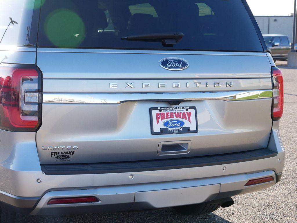 used 2024 Ford Expedition car, priced at $46,895