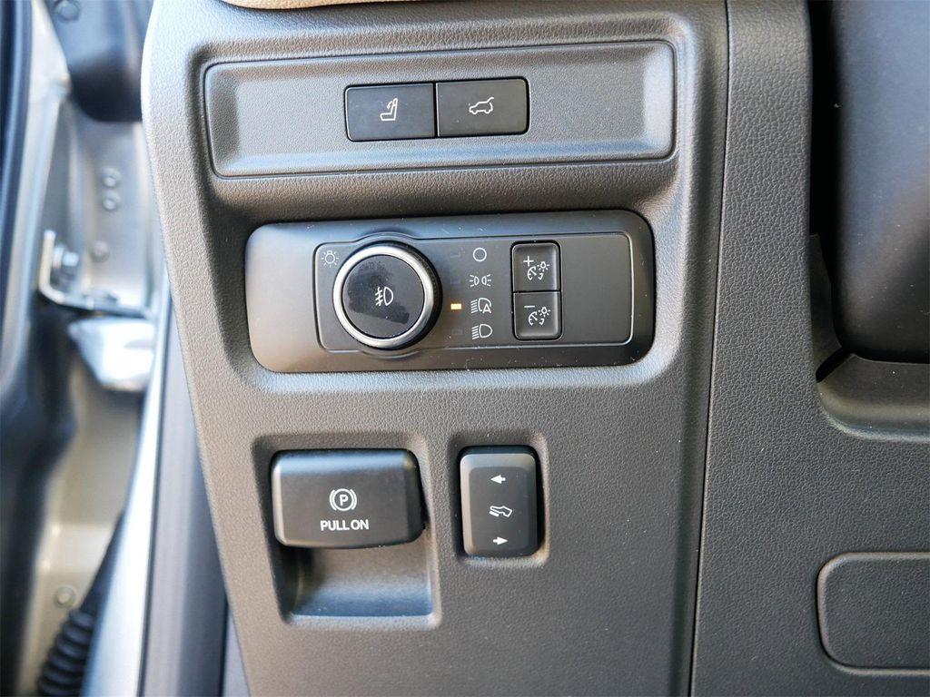 used 2024 Ford Expedition car, priced at $46,895