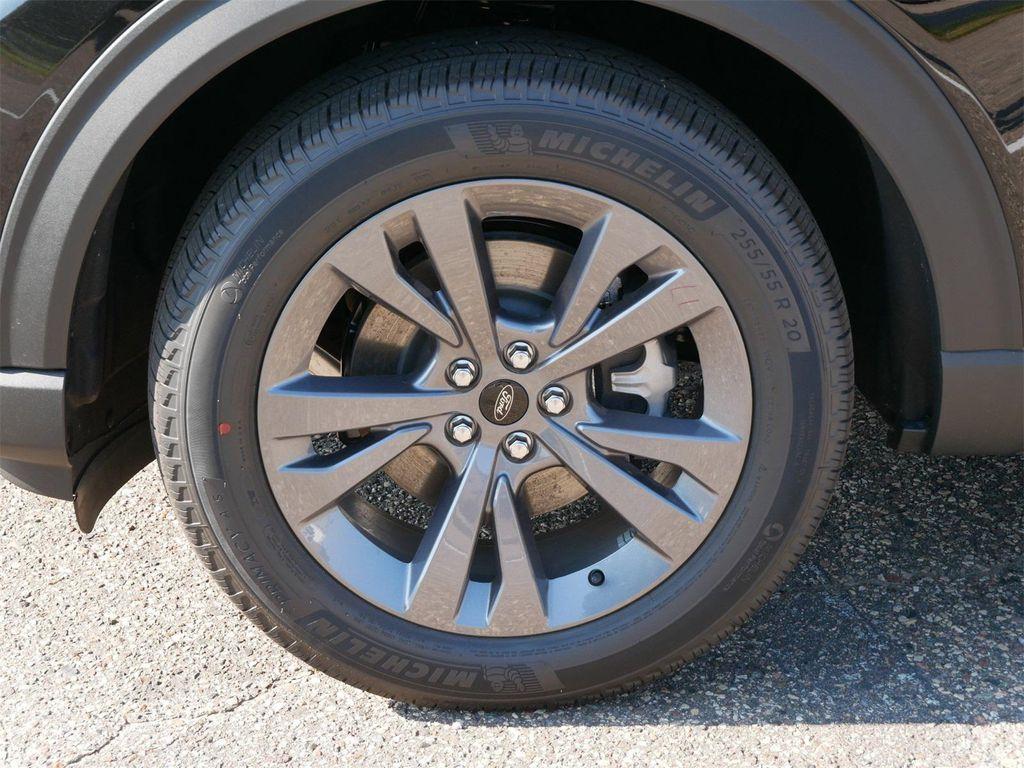 new 2025 Ford Explorer car, priced at $42,977