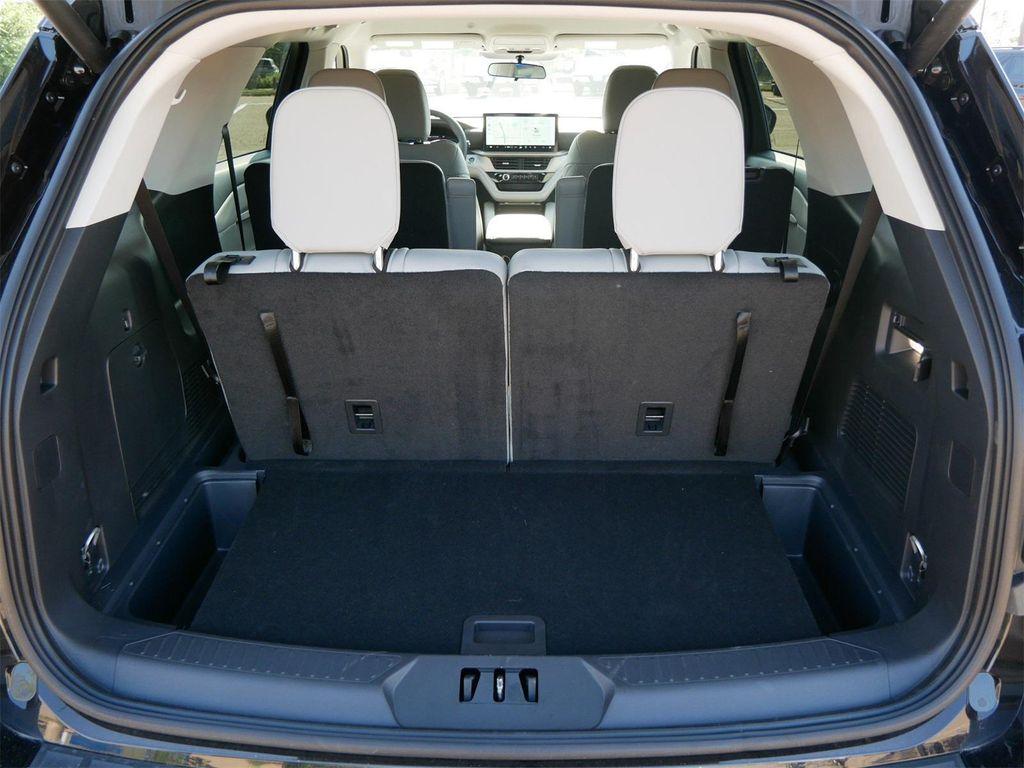 new 2025 Ford Explorer car, priced at $42,977
