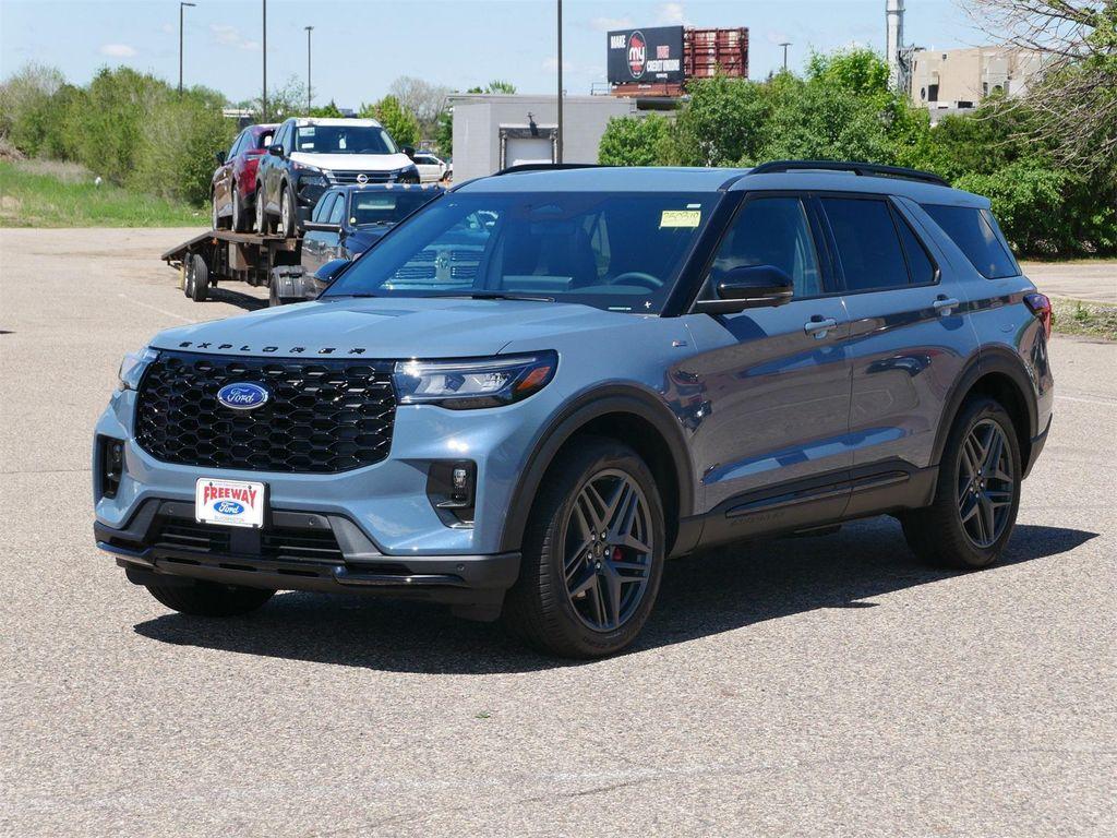 new 2025 Ford Explorer car, priced at $49,695