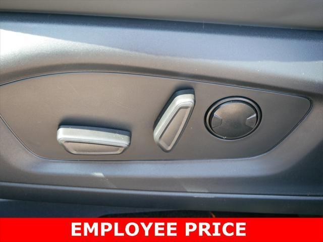 new 2025 Ford Explorer car, priced at $45,102