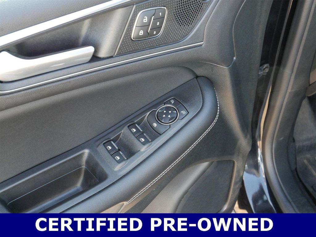 used 2022 Ford Edge car, priced at $29,999