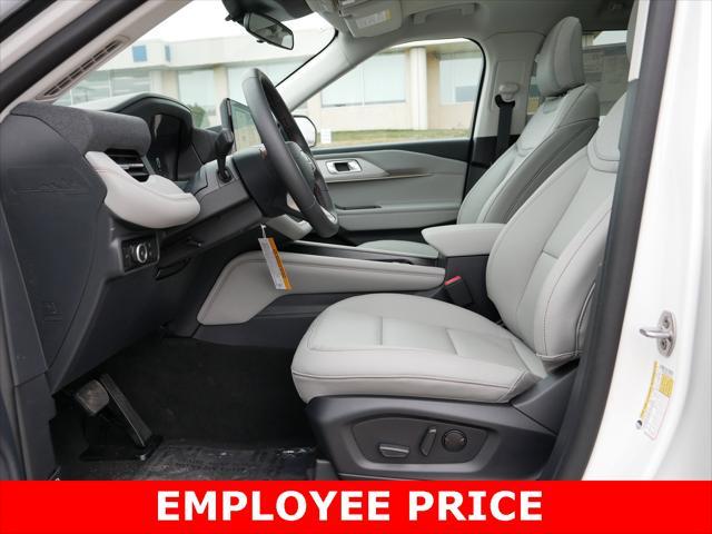 new 2025 Ford Explorer car, priced at $46,797