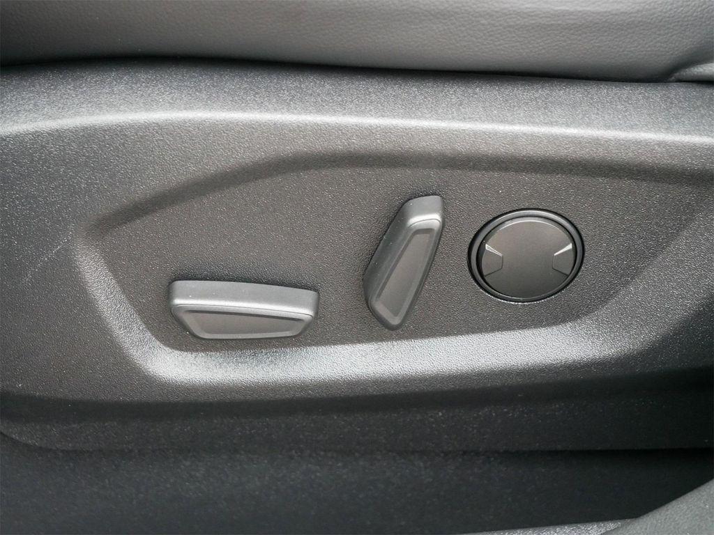 used 2024 Ford Edge car, priced at $27,594