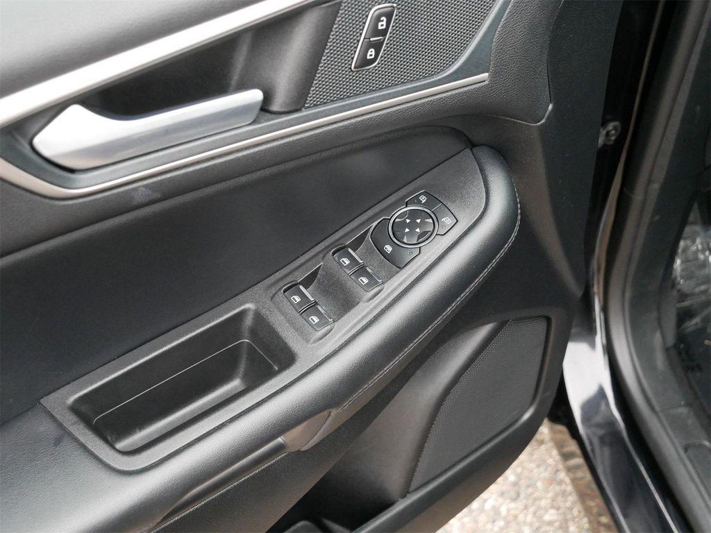 used 2024 Ford Edge car, priced at $27,594