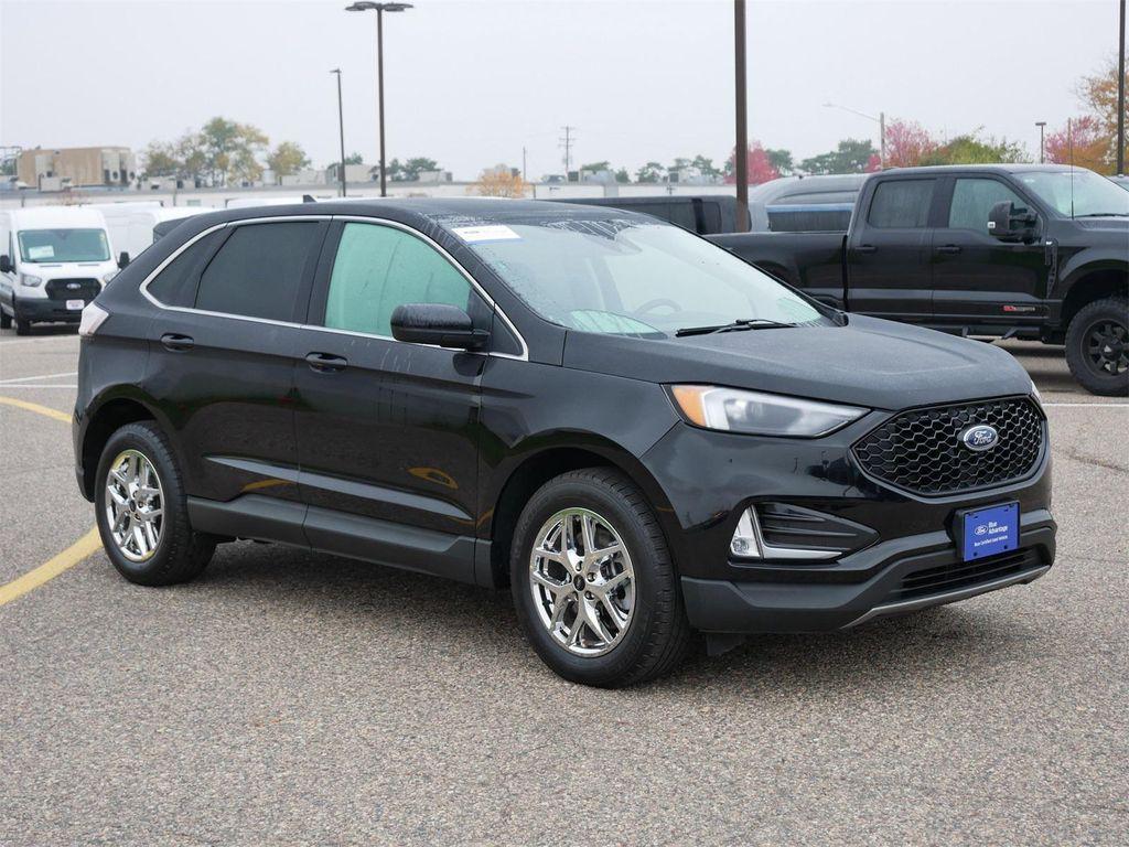 used 2024 Ford Edge car, priced at $27,594