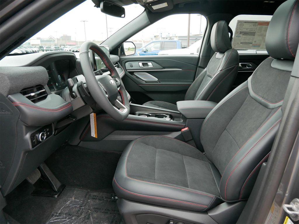 new 2025 Ford Explorer car, priced at $59,041