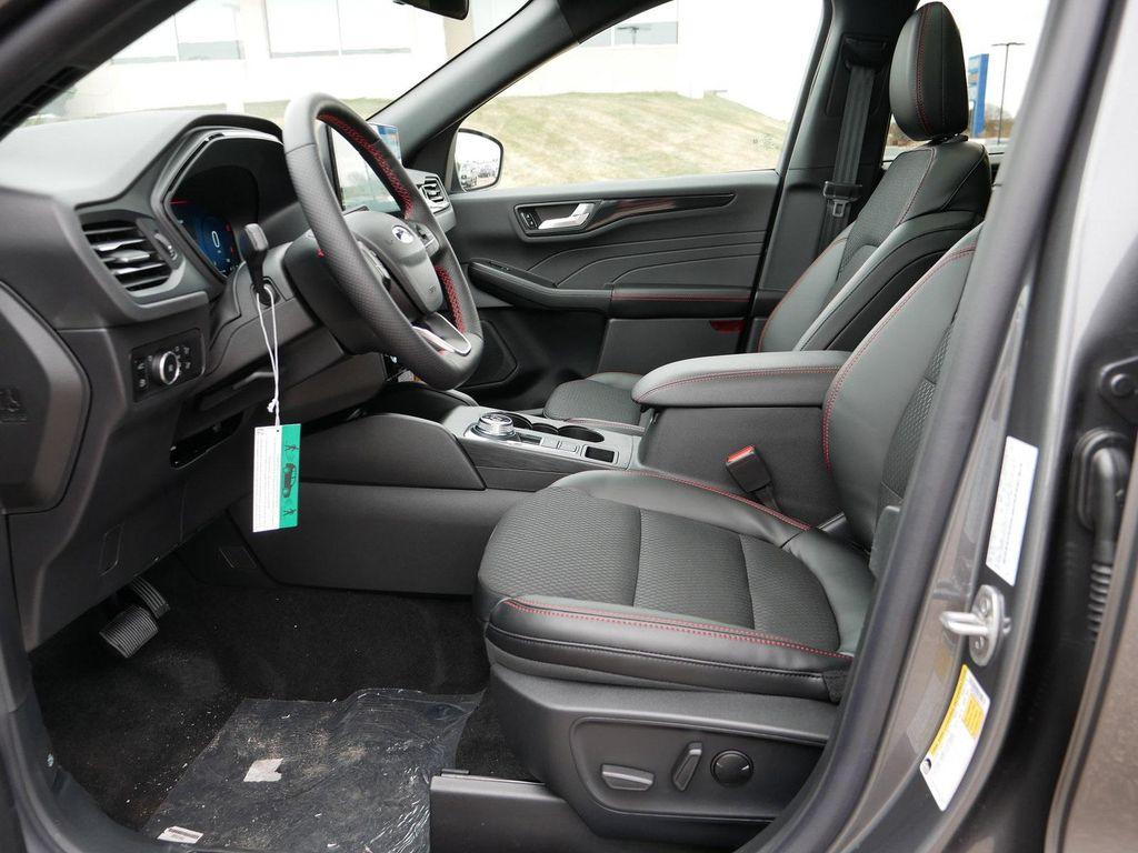 new 2025 Ford Escape car, priced at $36,925