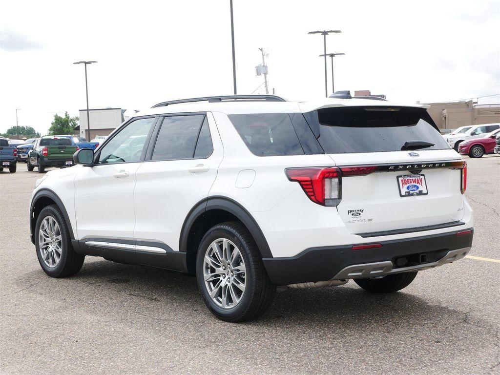 new 2025 Ford Explorer car, priced at $44,176