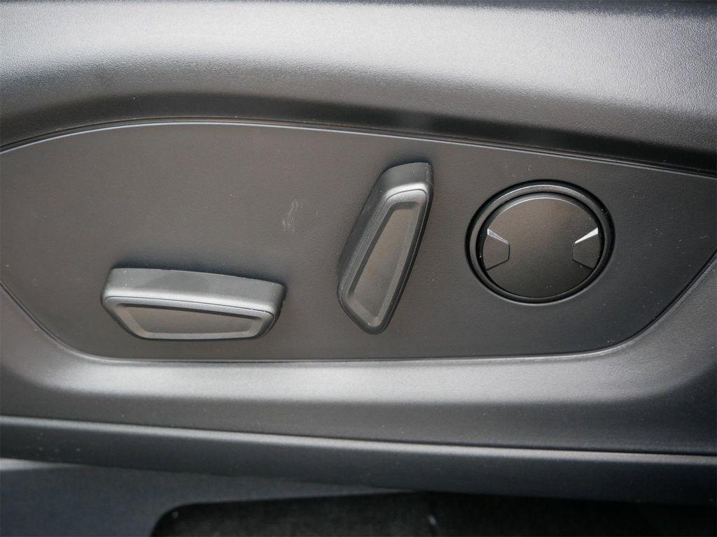 new 2025 Ford Explorer car, priced at $44,176