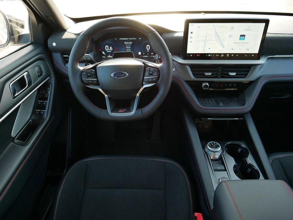 new 2025 Ford Explorer car, priced at $53,578