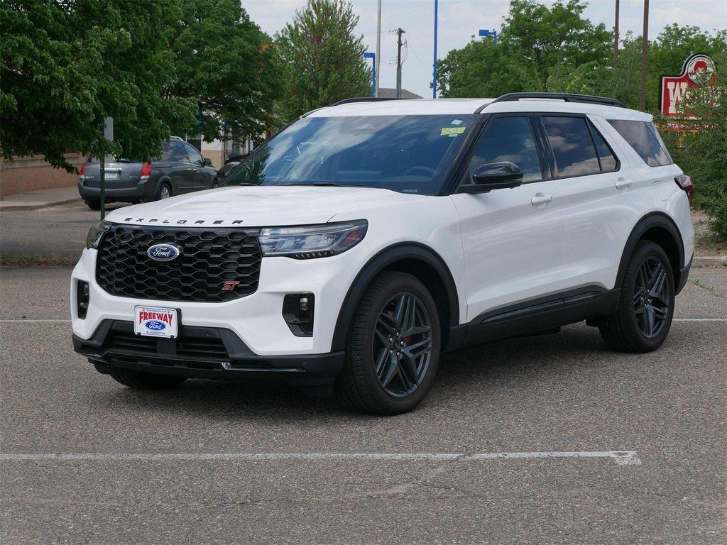 new 2025 Ford Explorer car, priced at $57,717