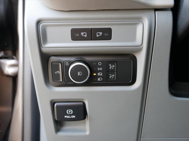 used 2021 Ford F-150 car, priced at $29,877