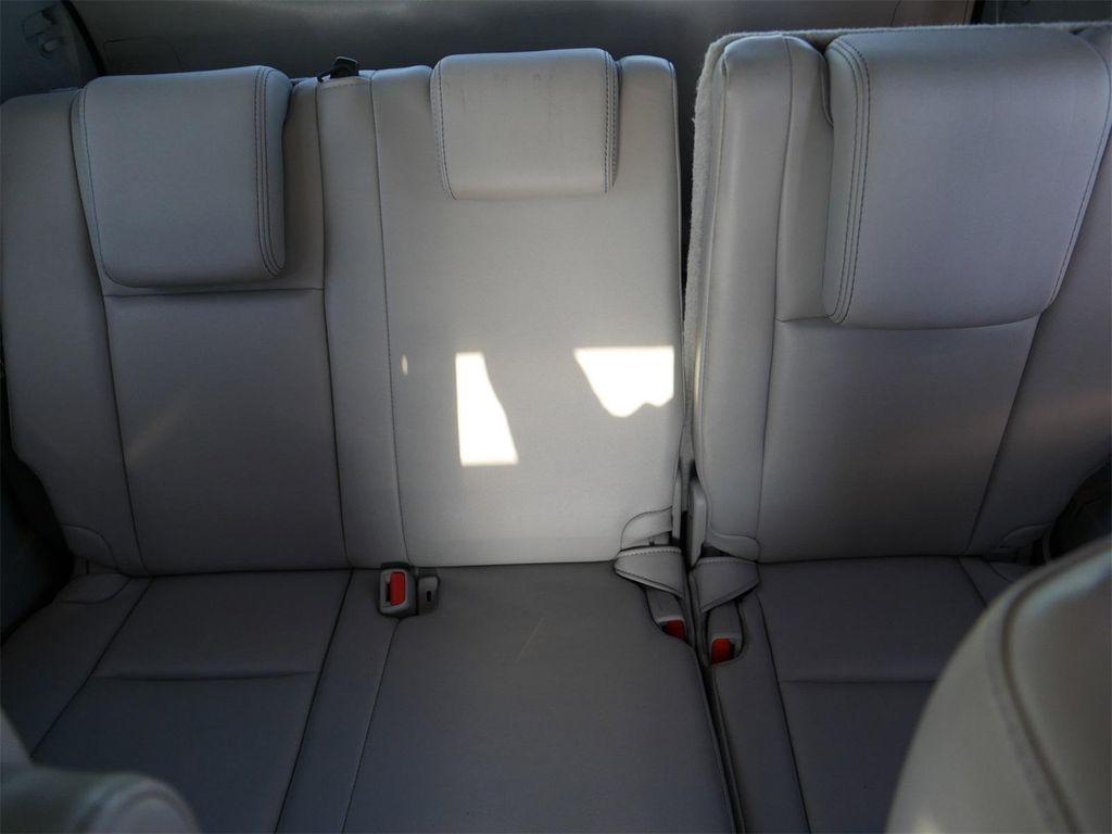 used 2015 Toyota Highlander car, priced at $17,617