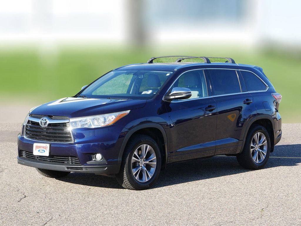 used 2015 Toyota Highlander car, priced at $17,350