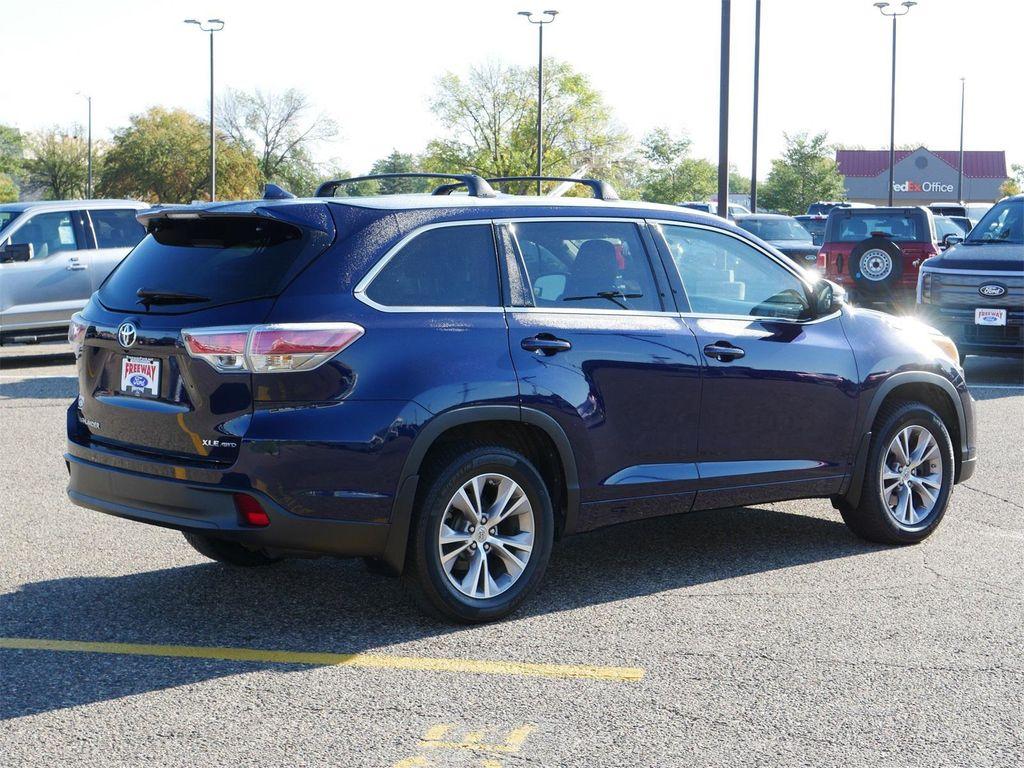 used 2015 Toyota Highlander car, priced at $17,617