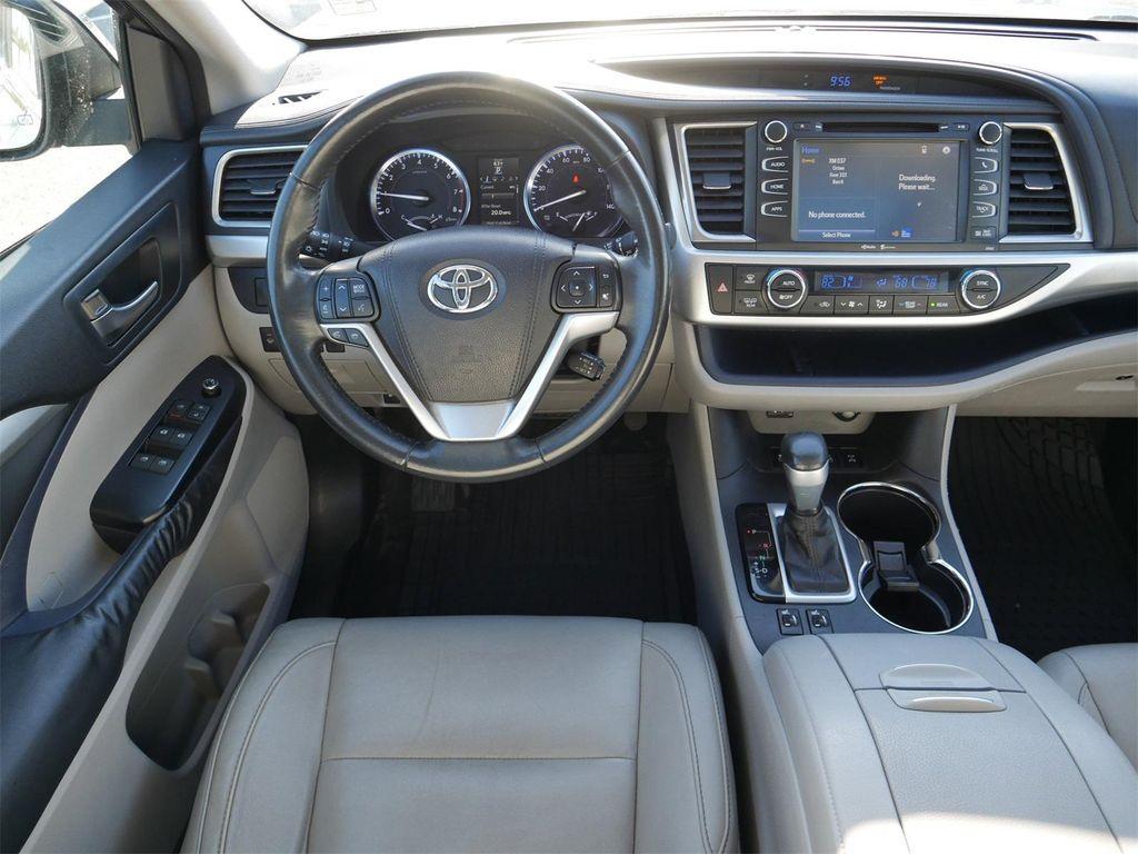 used 2015 Toyota Highlander car, priced at $17,617