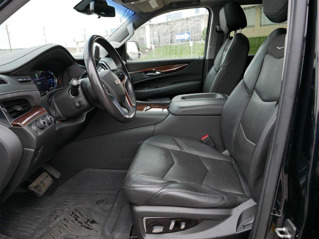 used 2019 Cadillac Escalade ESV car, priced at $37,650