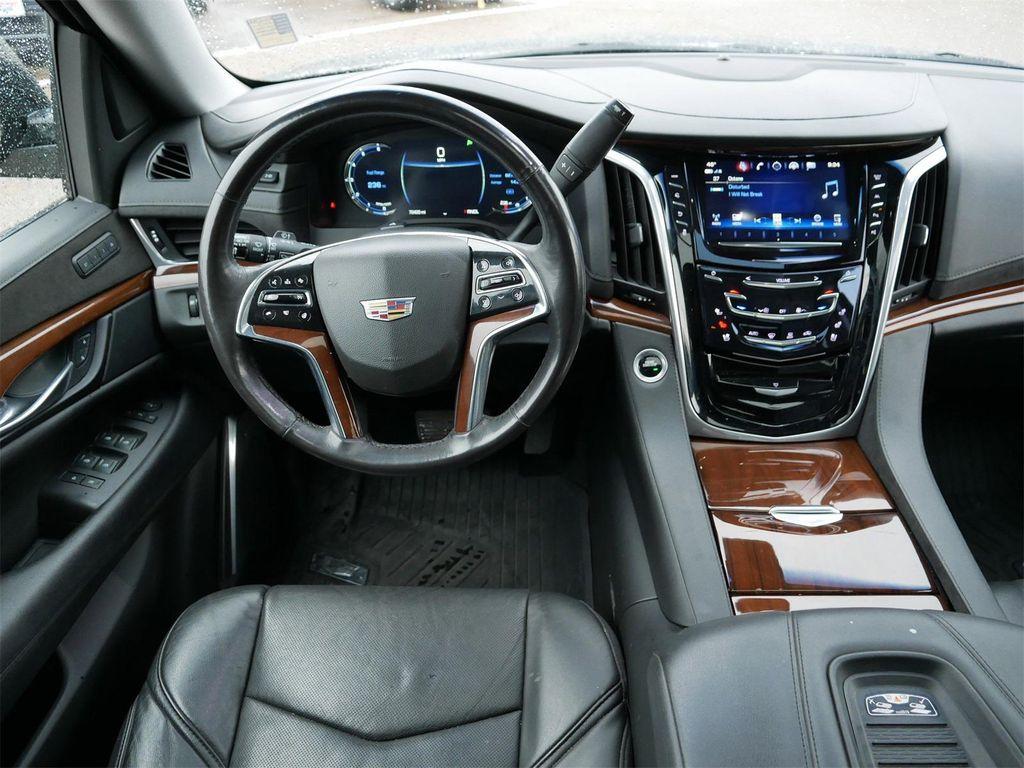 used 2019 Cadillac Escalade ESV car, priced at $37,650