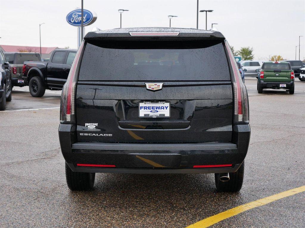 used 2019 Cadillac Escalade ESV car, priced at $37,650