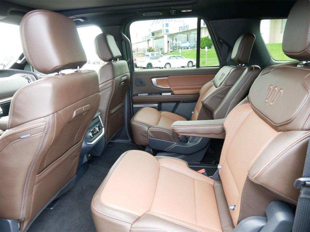 new 2025 Ford Expedition Max car, priced at $88,104
