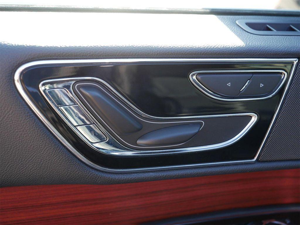 used 2024 Lincoln Navigator car, priced at $53,988