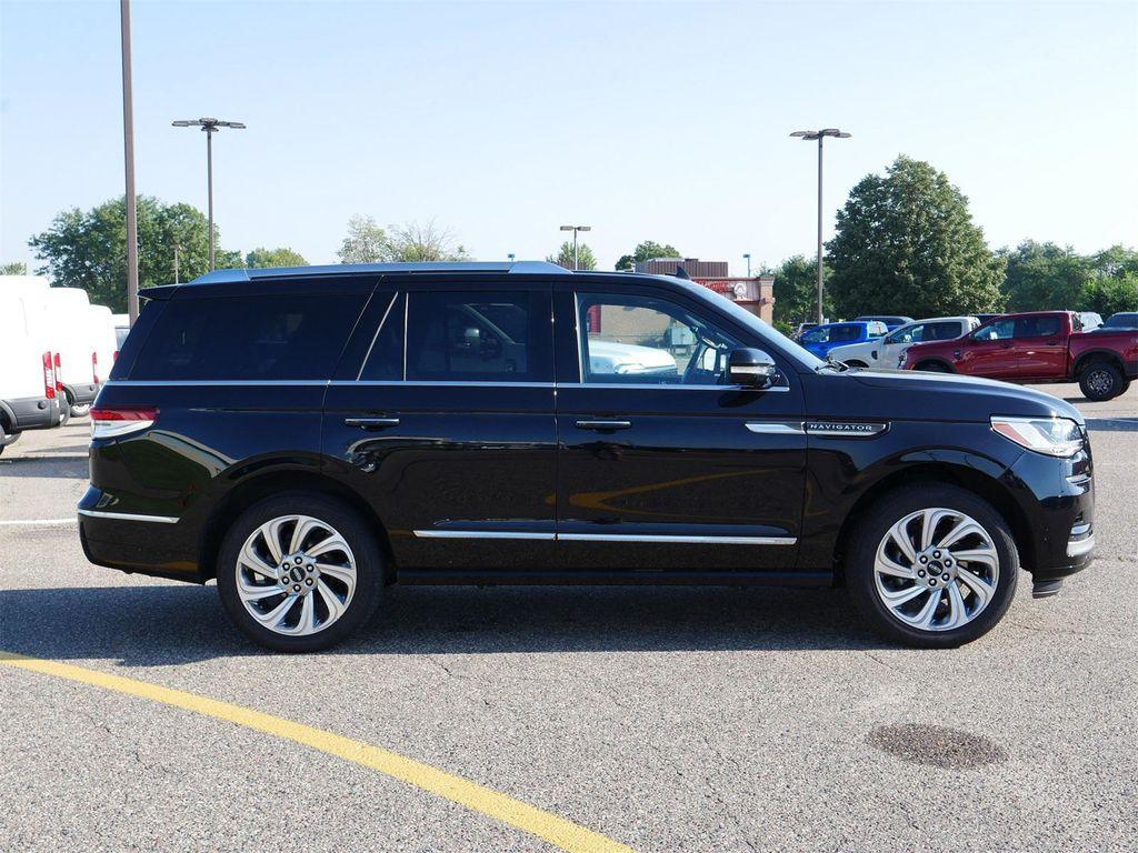 used 2024 Lincoln Navigator car, priced at $53,988