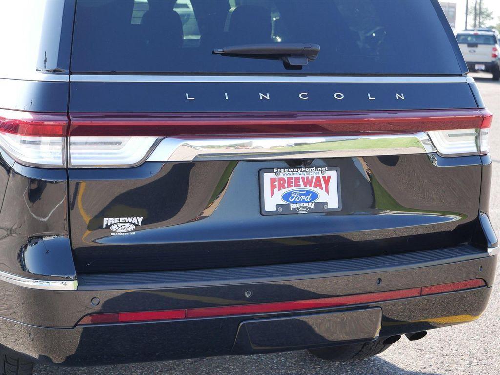 used 2024 Lincoln Navigator car, priced at $53,988
