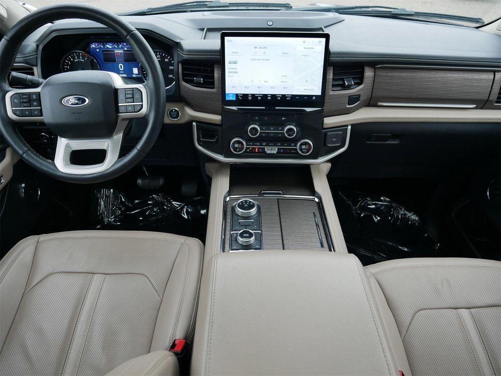 used 2024 Ford Expedition car, priced at $44,680