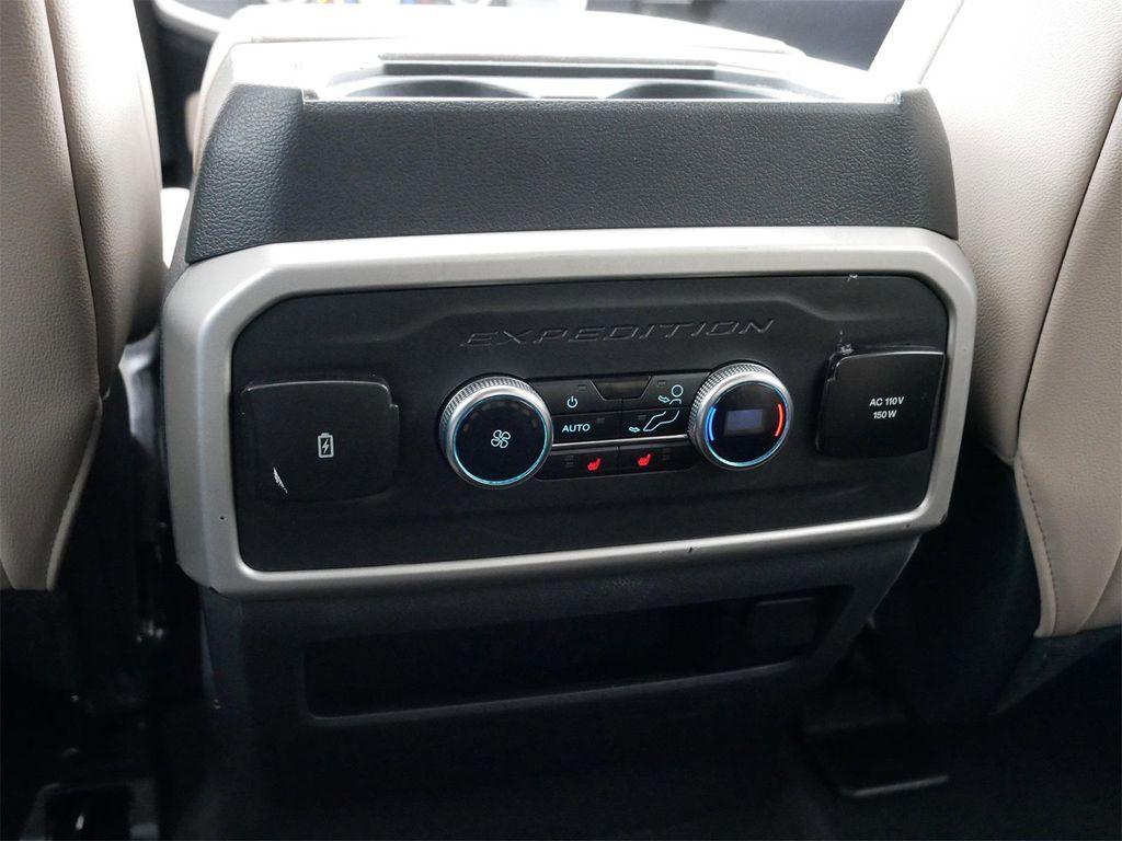 used 2024 Ford Expedition car, priced at $44,680