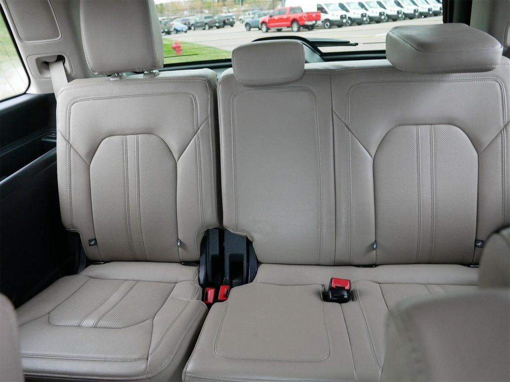 used 2024 Ford Expedition car, priced at $44,680