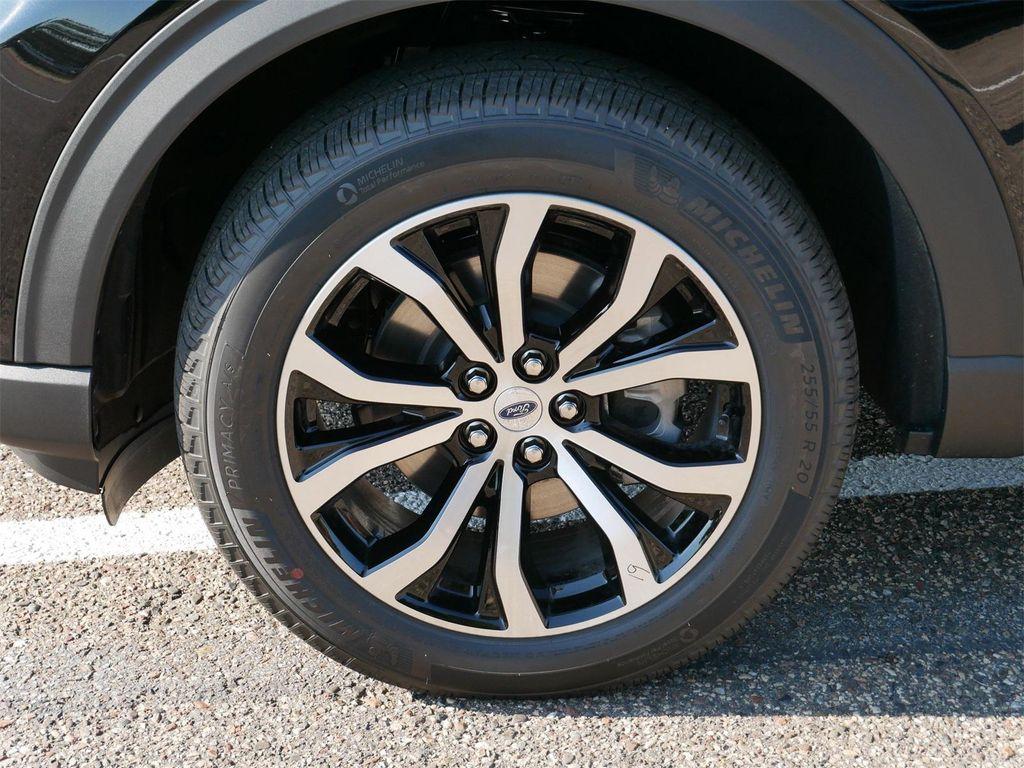 new 2025 Ford Explorer car, priced at $43,647