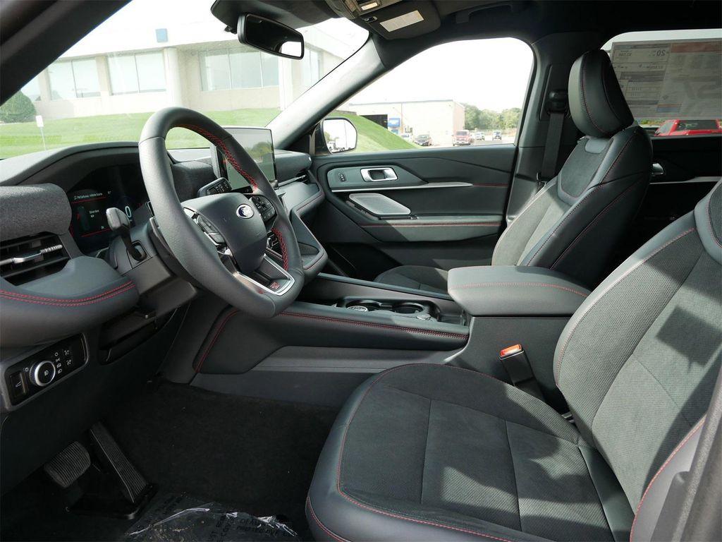 new 2025 Ford Explorer car, priced at $56,733