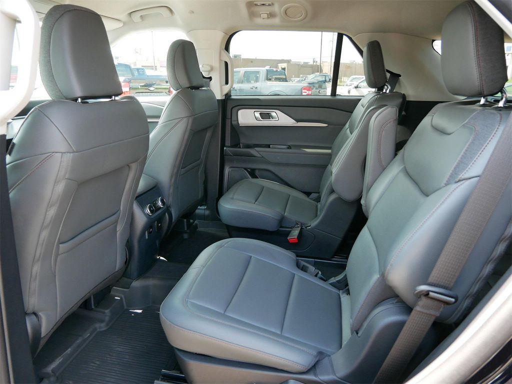 new 2025 Ford Explorer car, priced at $44,671